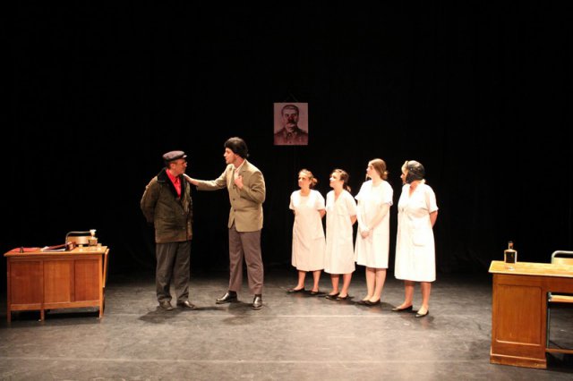 L'Histoire du communisme racontée aux malades mentaux 2018