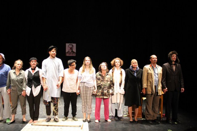L'Histoire du communisme racontée aux malades mentaux 2018