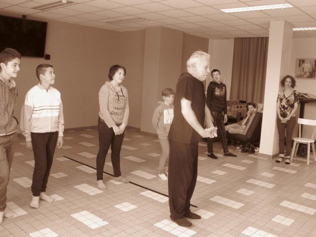 Atelier théâtre public Collège Marcel Pierrel avril 2016